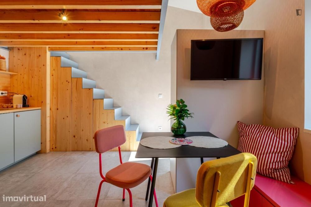 Casa com 1 quartos - localizado em Lordelo do Ouro Porto