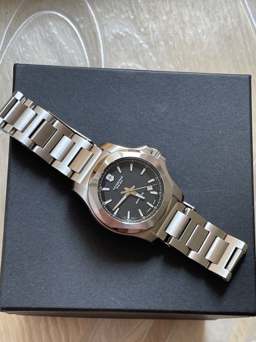 Victorinox Swiss Army I.N.O.X. Mechanical V241837  43мм 200м