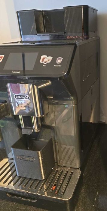 DELONGHI ELETTA EXPLORE Powiększenie Zbiornika Ziaren Kawy