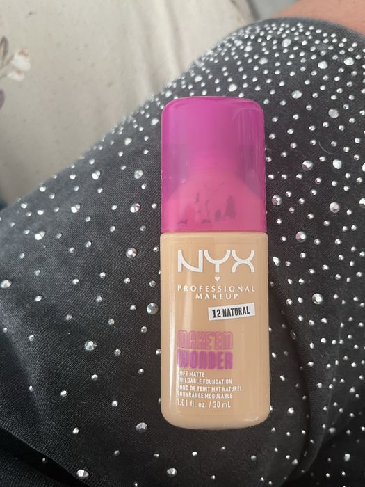 Nyx makem wonder podkład 12 natural