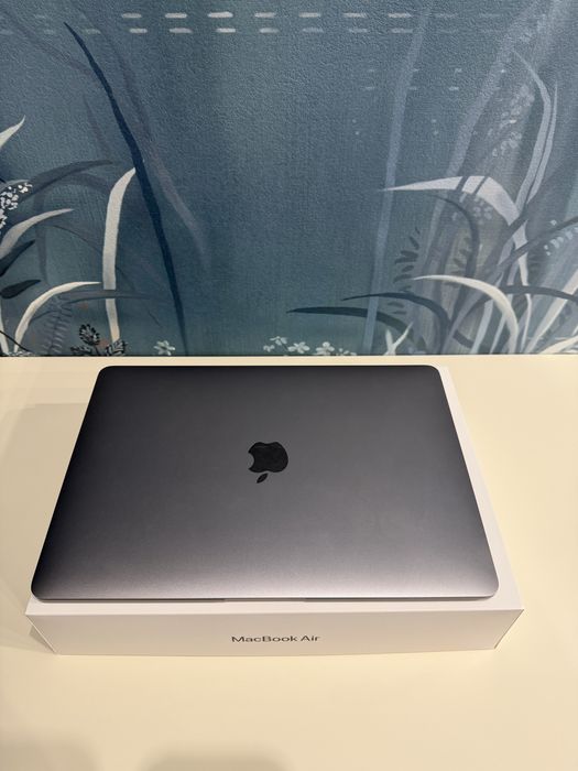 Macbook air m1 8/256