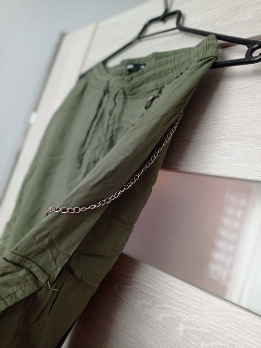 Spodnie khaki Cargo materiałowe