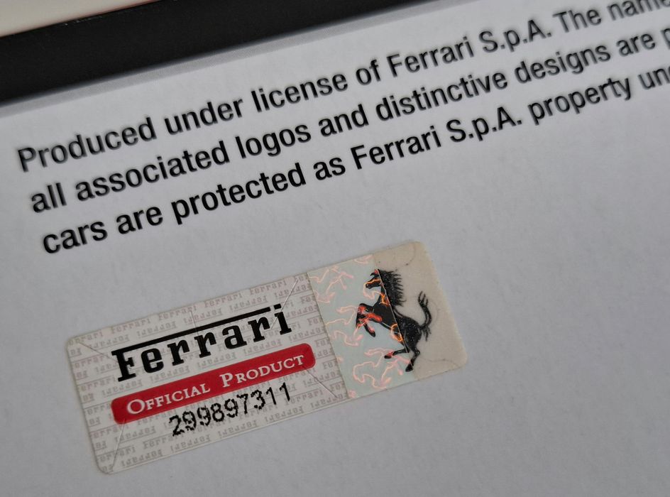 Burago - Ferrari SF21 - Carlos Sainz 55 - 1/18