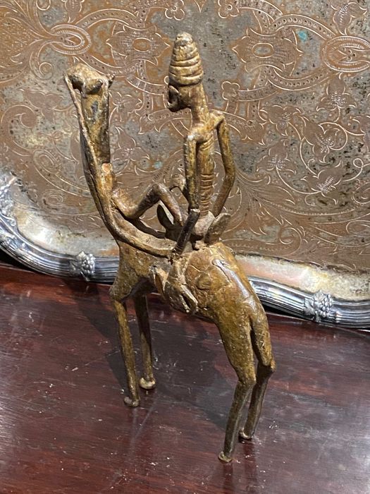 Escultura Bronze do Mali África Séc XIX 24 centímetros