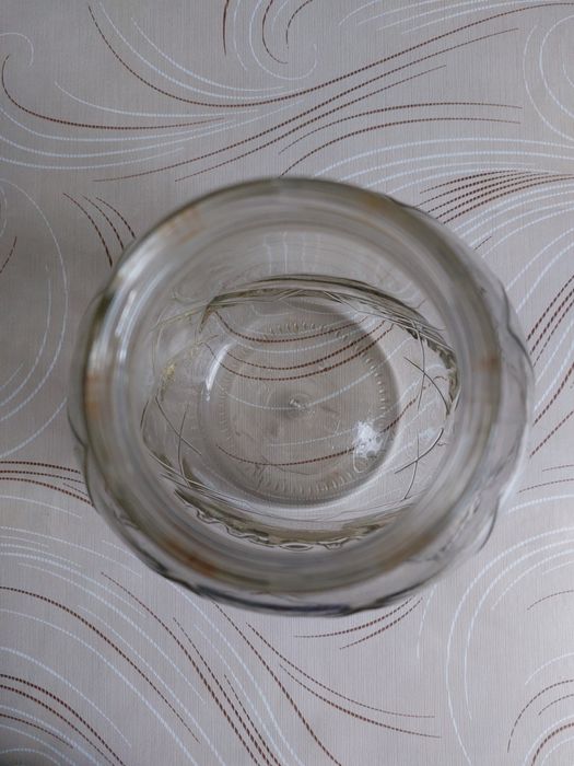 Банка скляна 1,7 л.