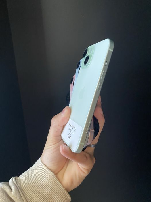 iPhone 15 128GB