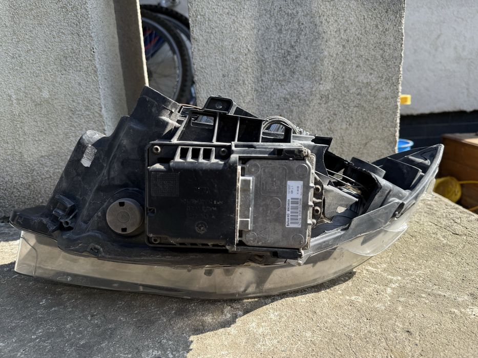 Lampa prawy przód Bmw e87 seria 1