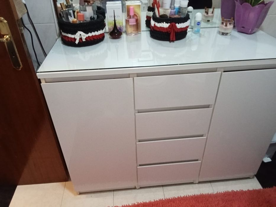 Movel de casa de banho pouco uso