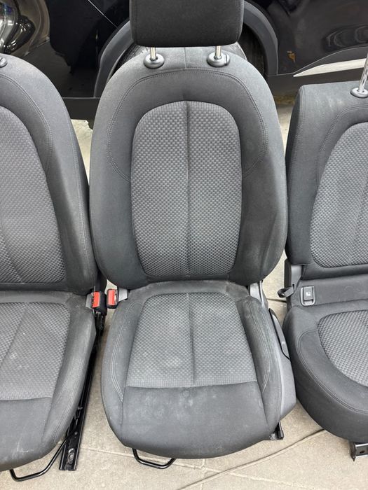 Bancos e forras de portas BMW X1 de 2020