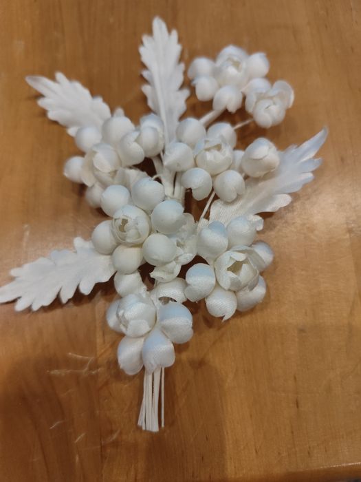 Квіти з тканини весільні