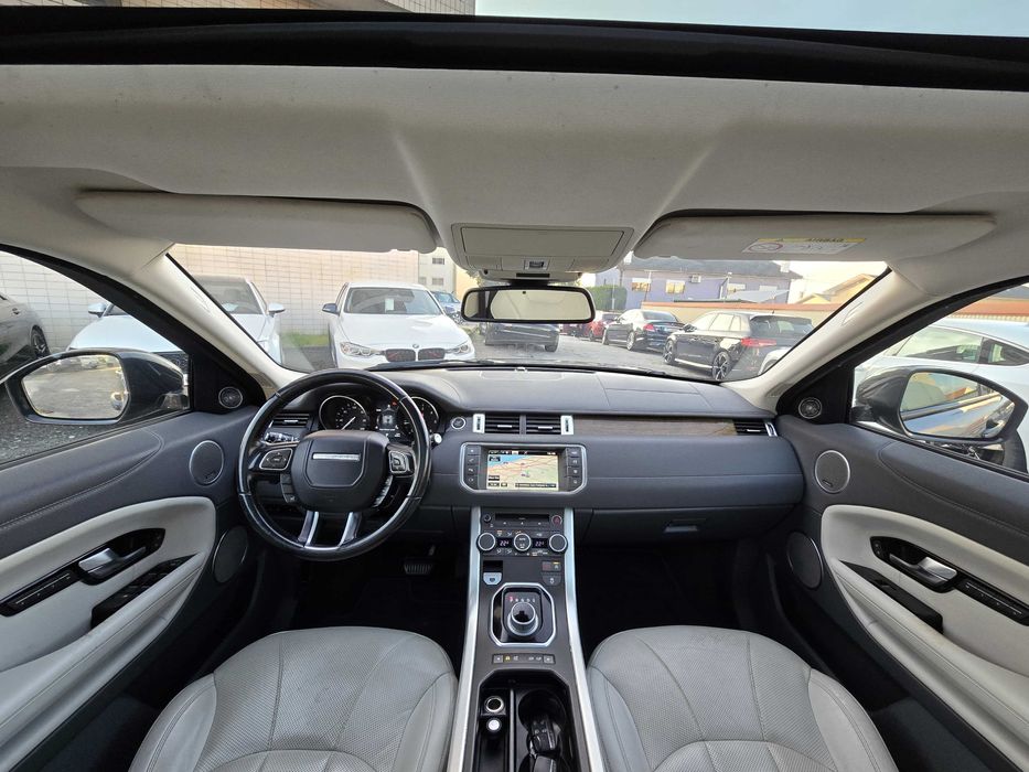 LAND ROVER RANGE ROVER EVOQUE 2.0eD4 150CV "FULL EXTRAS"