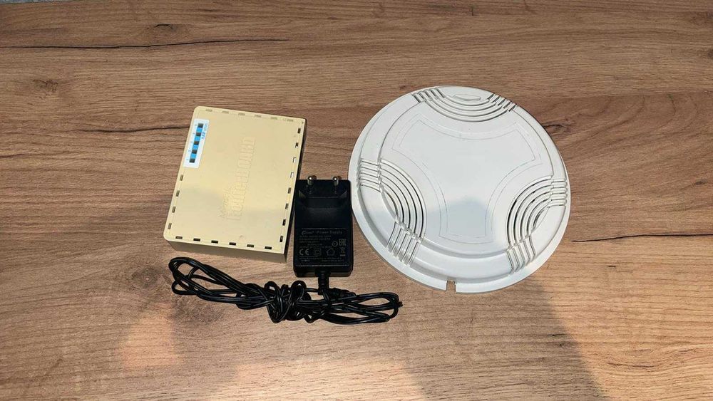Комплект Бесшовного Wi-Fi MikroTik hAP (RB951Ui-2nD) + cAP (RBcAP2nD)