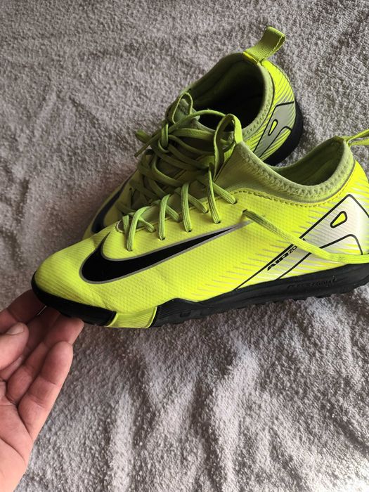 Nike  Mercurial  criança