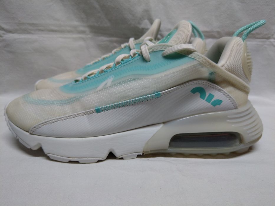 Buty Nike Buty Air Max 2090 rozm. 40