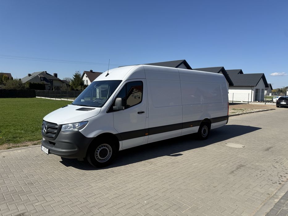 Wypozyczalnia bus wynajem auta dostawczego Mercedes Sprinter