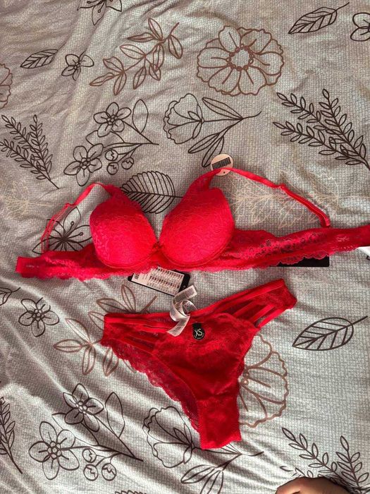 Продам нову червону білизну — ліфчик і трусики