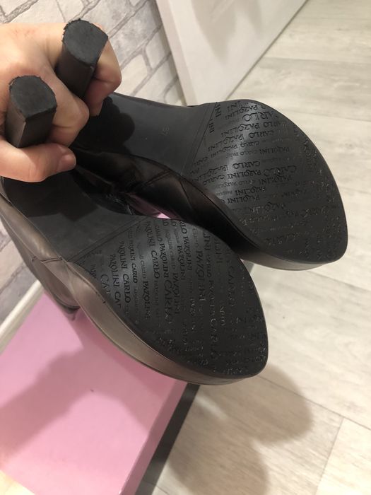 Продам сапоги состояние новых кожа натуральная Карло Пазолини.