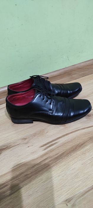 Buty  męskie eleganckie  38