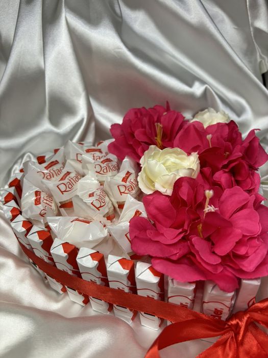 Солодкий букет із квітами