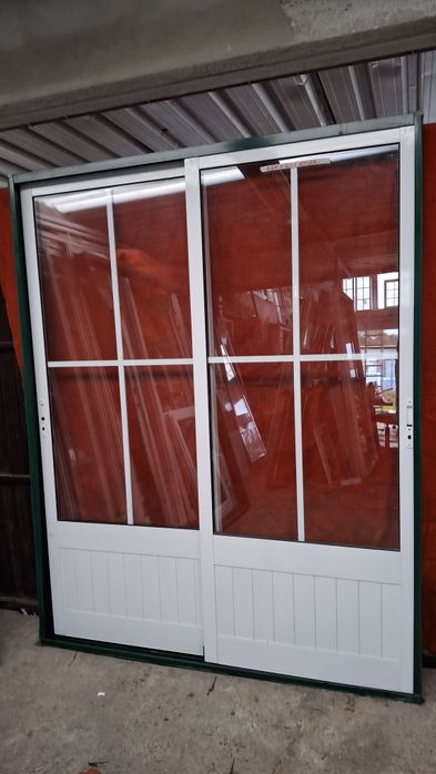 Sacadas aluminio 1,60 x 2,02  altura