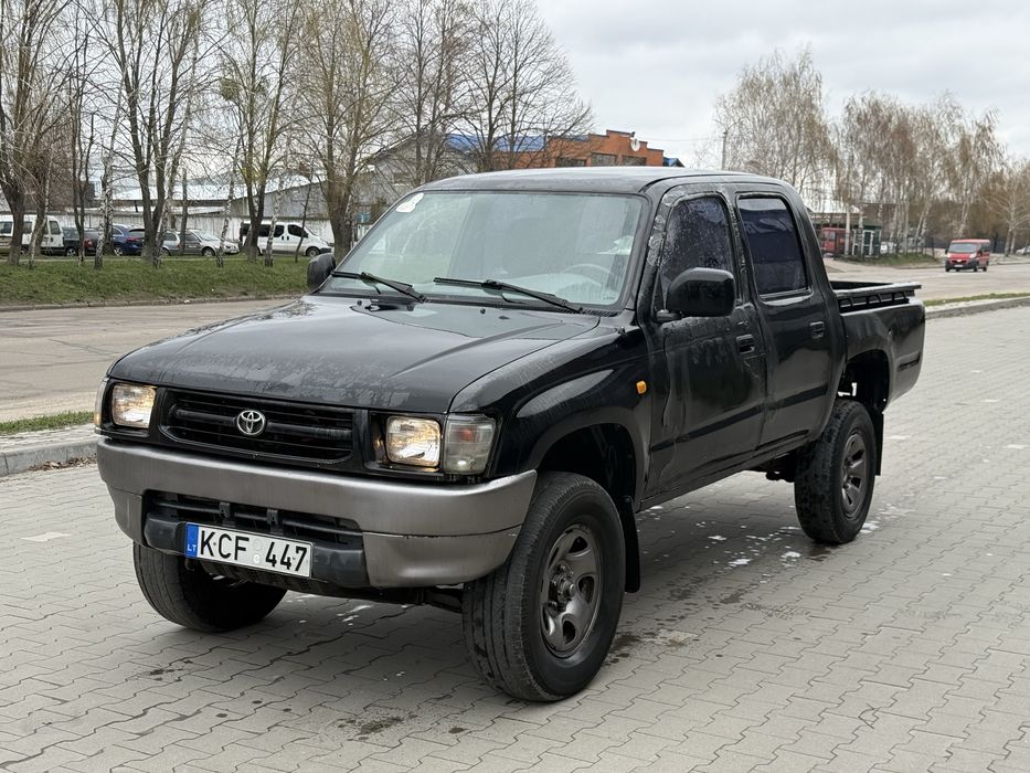 Продам Toyota Hillux 4x4