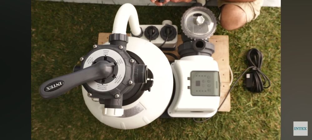 Piscina Intex xtr 7.32m água salgada