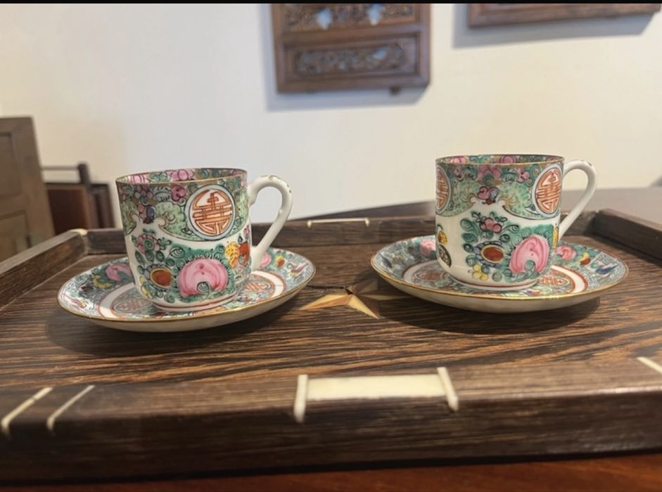 6 chavenas de cafe e pires de apoio em porcelana