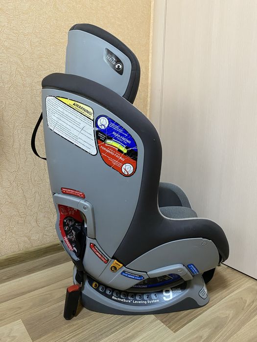 Автокресло Chicco Nextfit с 2,5 до 30 кг, с рождения до 8 лет