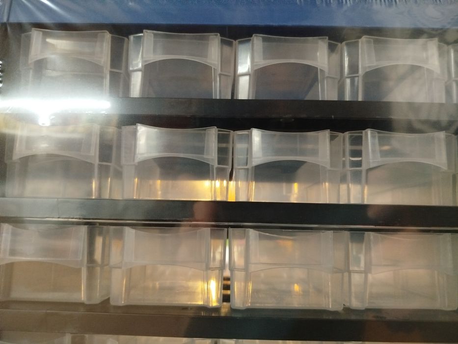 Organizer magazynek z 50 szufladkami ALLiT