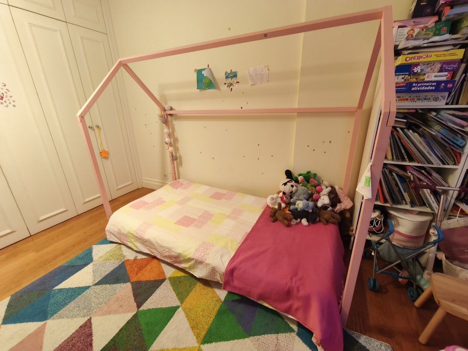 Cama de criança Montessori+ colchão impecável