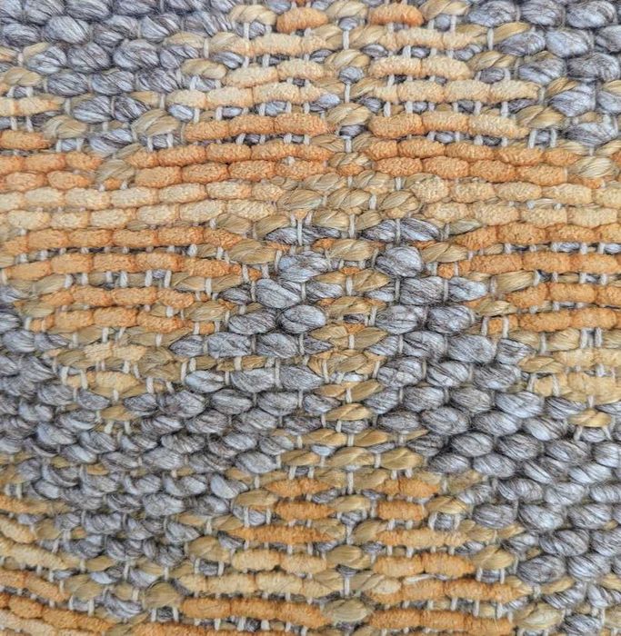 Orange & Grey Cushion Almofada laranja e cinza