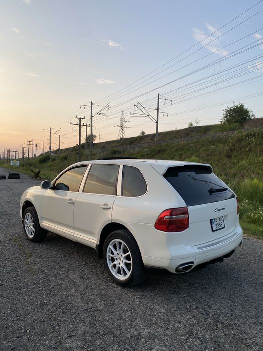Продам Porshe Cayenne