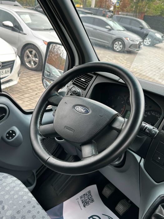 Продам  Ford Transit 2013 рік можлива розстрочка,кредит,обмін!