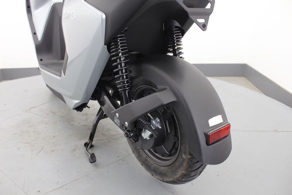 Honda EM-1e електроскутер