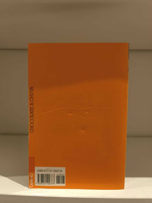Livro "Chocolate à Chuva" de Alice Vieira