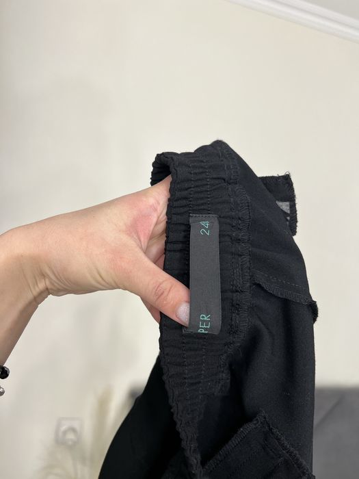 24 розмір 58 чорні якісні штани брюки висока посадка на резинці