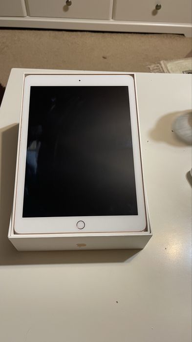 IPad 6th Gen 128GB Wifi