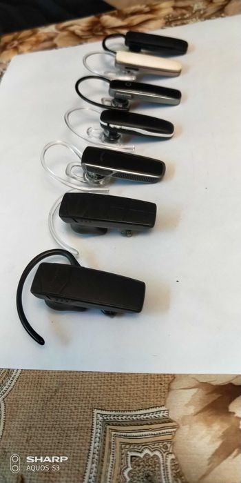 Гарнитура Bluetooth Plantronics, разные модели
