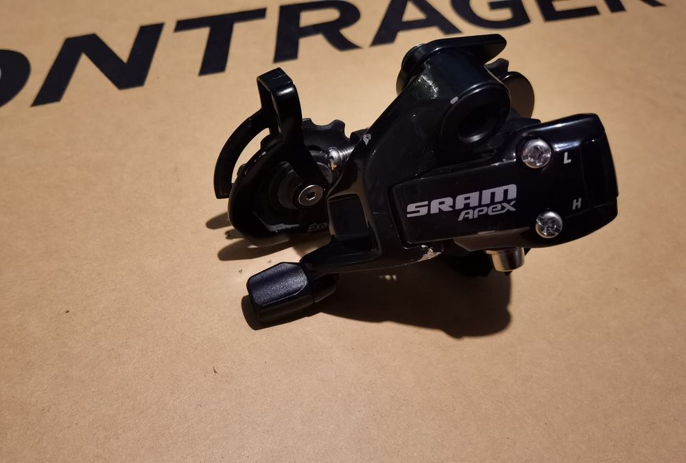 Przerzutka tylna SRAM APEX 11s