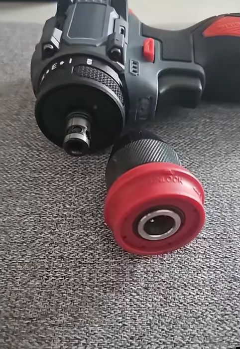 Kit Aparafusadora 12v brushless com 2 baterias (Novas)