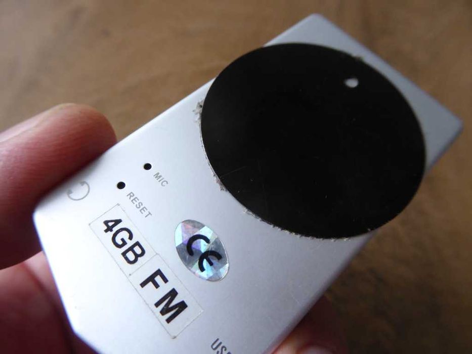 MP3 / MP4 player - radio - ebok - foto - voice recorder - 4GB