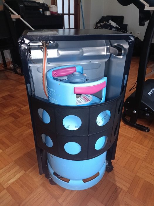 Vendo aquecedor a gás Prio com bilha 9kg