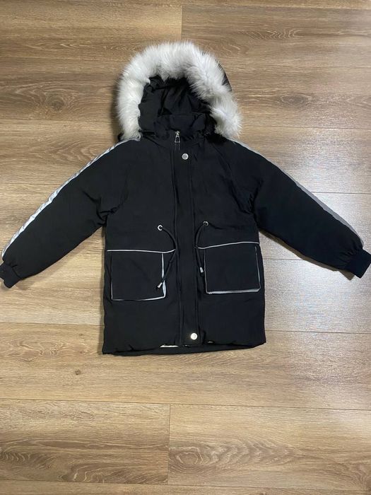 Тепла куртка на 8 років