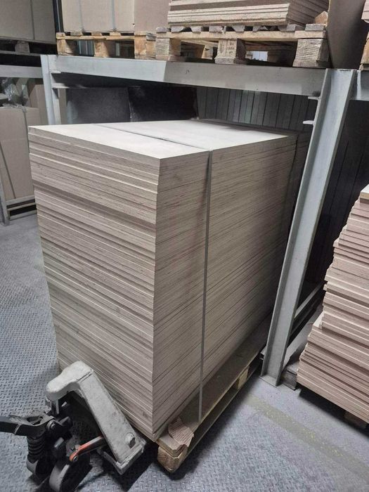 Продам OSB-3 (OСБ) залишки 1500х450х25, 1800х550х25 мм. та Фанера 1250х620х24 мм сорт ВВ. Стан - новий