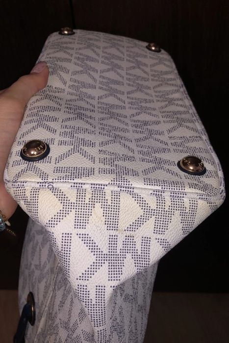 Mala Michael Kors