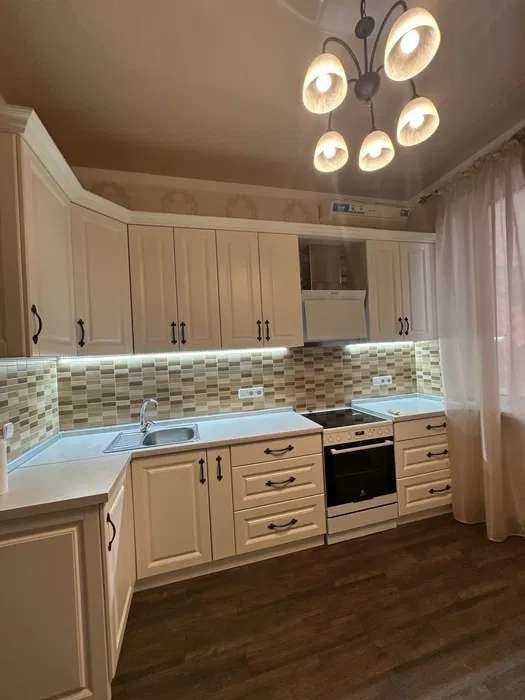 Продам 2-кімнатну квартиру у ЖК «10 Жемчужина» на вул. Марсельська