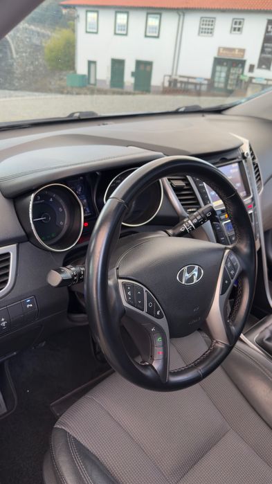 Hyundai i30 1.6 CRDi Style — Muito Equipado