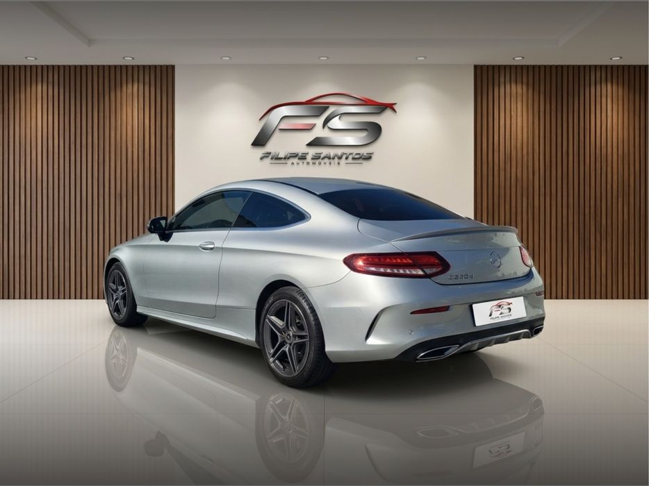 Mercedes C220d AMG Coupé - Automático