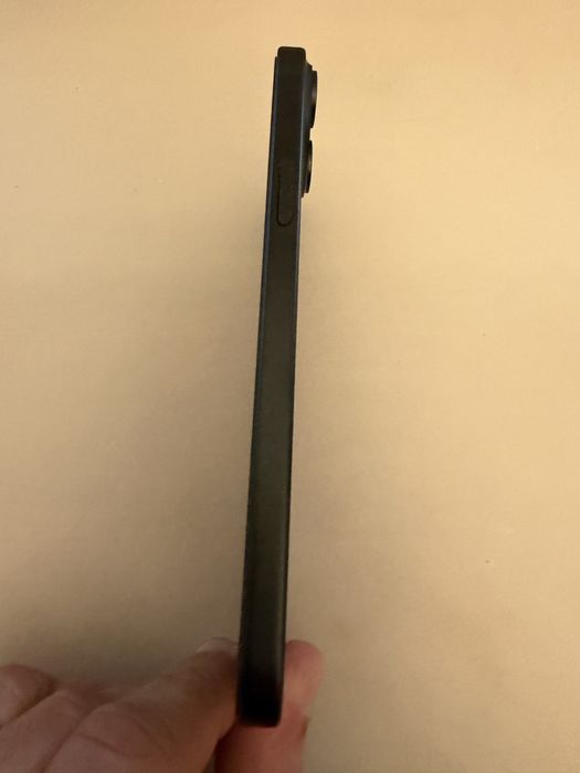 Vendo iphone 15 plus 128 GB com acessorios