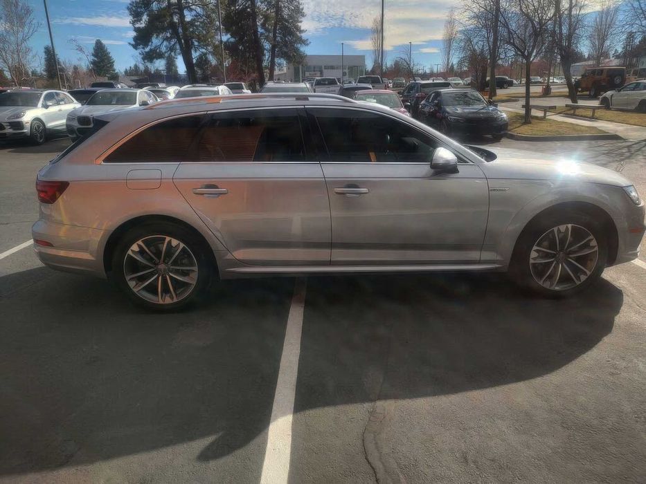 Audi A4 allroad 2.0T quattro Premium Plus      2019